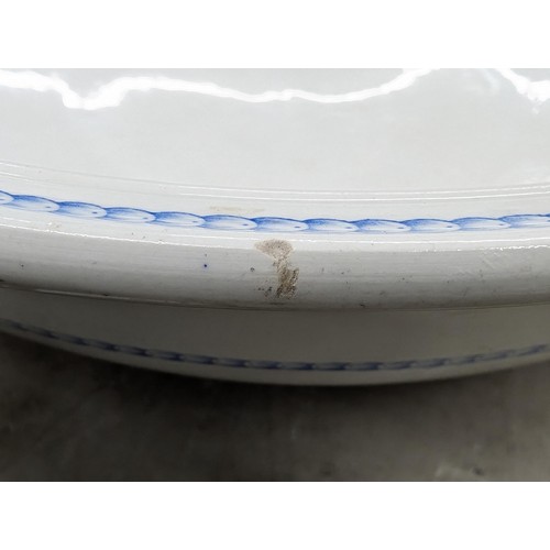 270 - 39 cm diameter large Copeland Limoges blue and white pattern wash bowl - couple of very minor nicks ... 