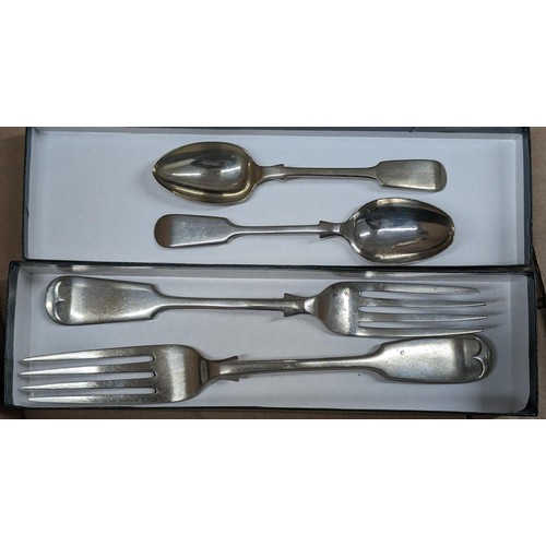 201 - 2 x continental silver dinner forks and 2 x continental silver teaspoons