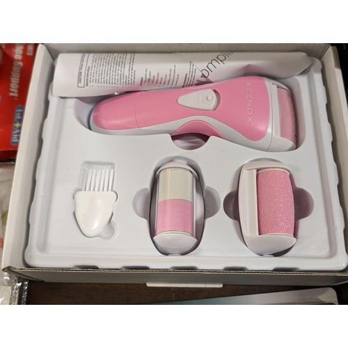 175 - Boxed as new Keenox pink pedicare set