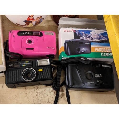 285 - 4 x retro cameras being Prinz, Le Clic and 2 x Panorama wide pic (1 as new in box)