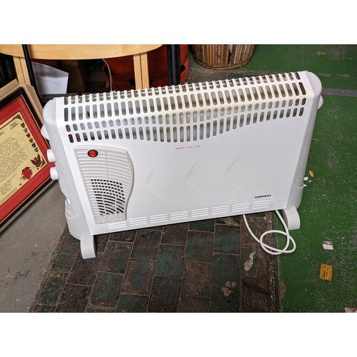 321 - Daewoo HEA 1137 2 kw freestanding storage heater