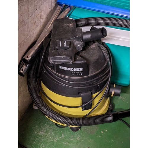 323 - Karcher T111 cylinder vac