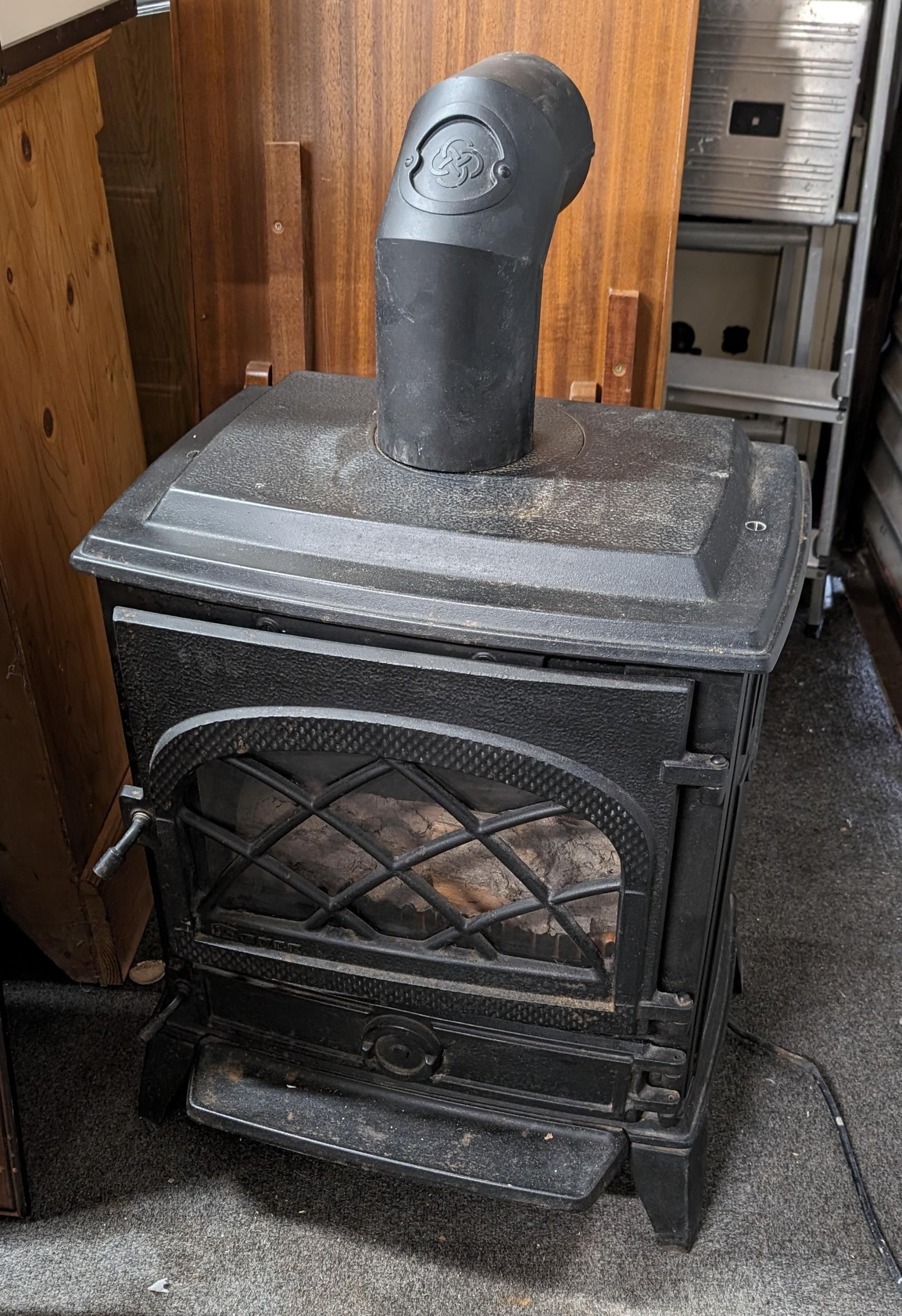 Dovre Castings cast iron electric log burning effect stove