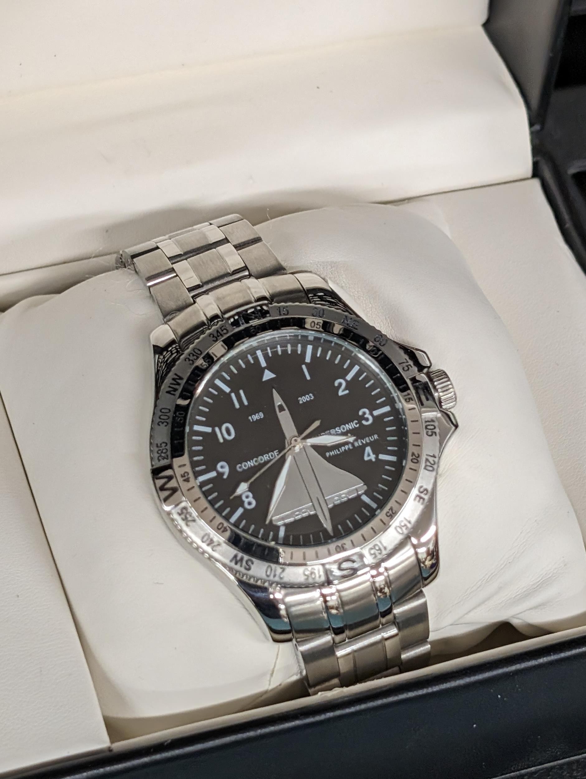 Boxed working and mint Philippe Reveur 1969-2003 Concorde