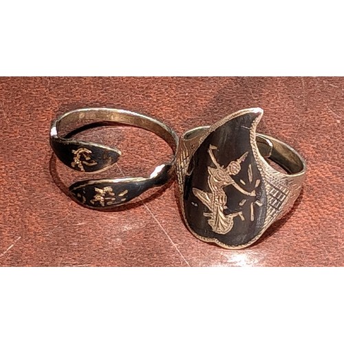 203 - 2 x Siam Silver adjustable size rings