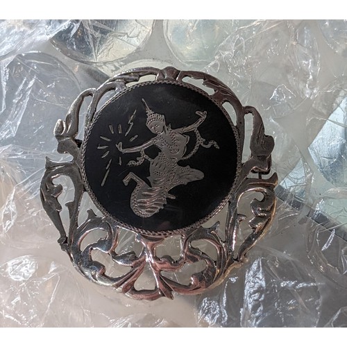 208 - 4 x 4 cm Siam sterling silver dancing goddess brooch