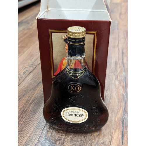 Lot 390       