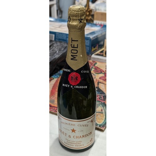 Lot 403       