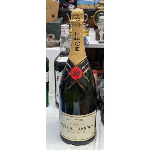 Lot 405       