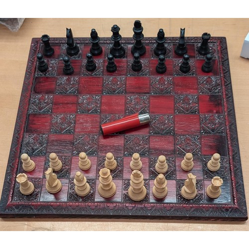19 - Wooden chess set in box with 34 x 34 cm board