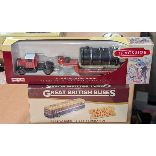 95 - Still sealed Atlas Great British buses East Yorkshire coach and boxed and mint Lledo trackside Scamm... 