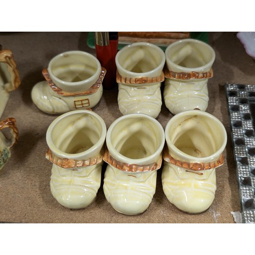 33 - Set of 6 x rare cottage ware boot shaped egg cups