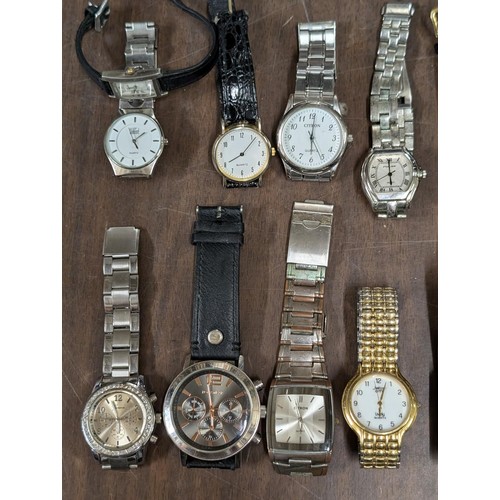 41 - Small bundle of assorted ladies and gents wrist watches - nearly all working