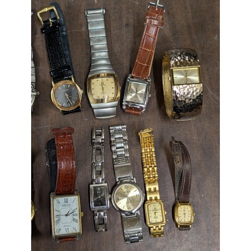 41 - Small bundle of assorted ladies and gents wrist watches - nearly all working
