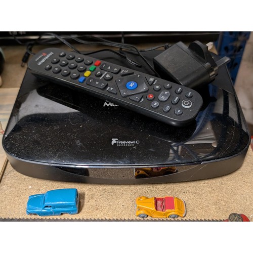 107 - Manhattan model T2-R, HD freeview recorder with remote control