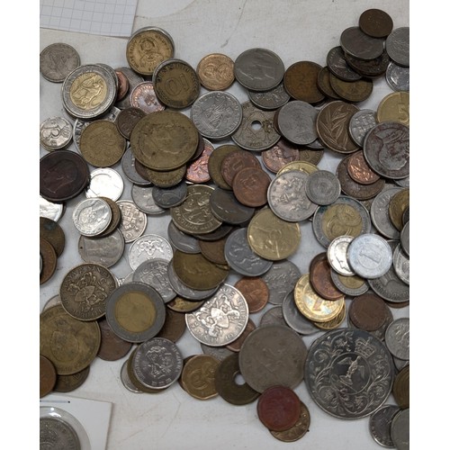 365 - Bundle of mostly foreign silver and copper coinage