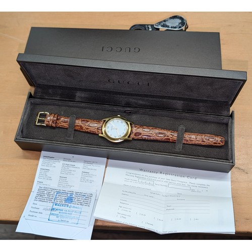 503 - Genuine Gucci 5400M gents watch in case with paper work