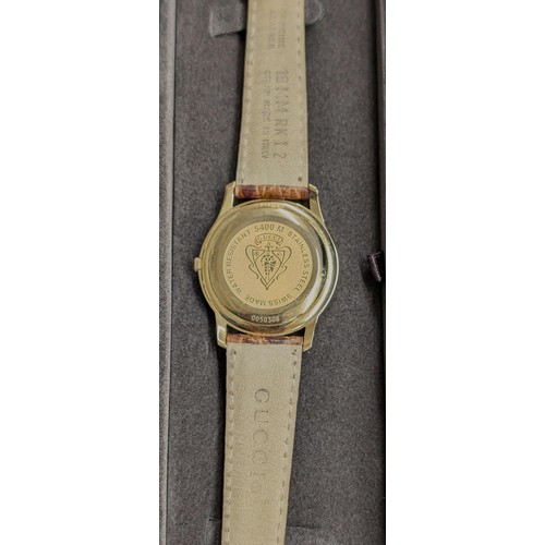 503 - Genuine Gucci 5400M gents watch in case with paper work