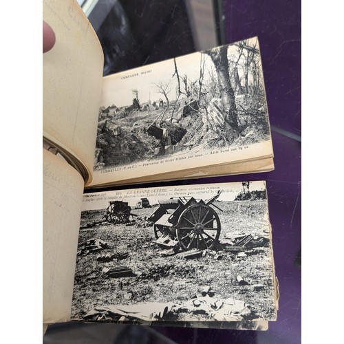 29 - 2 x WWI unused postcard booklets being En Artois (24) and Bataille De L'Aisne (20) with bombed scene... 