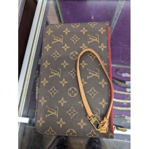 352 - Genuine Louis Vuitton monogram Neverfull pochette in cloth protector