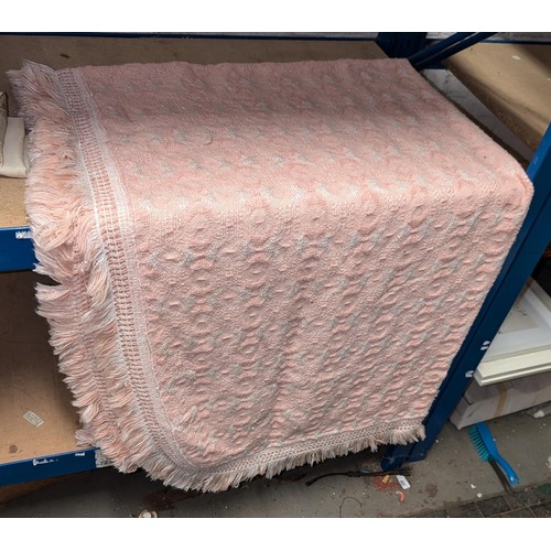 235 - 185 x 260 cm vintage wool bed spread