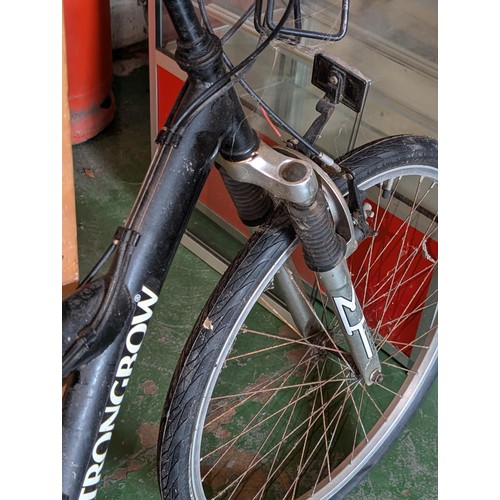 494 - Apollo Vertigo 2600 ladies and Strongbow gents y frame mountain bikes needing servicing and inner tu... 