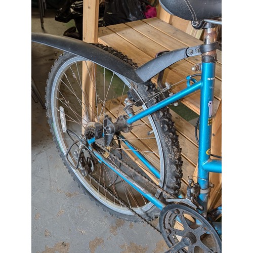 494 - Apollo Vertigo 2600 ladies and Strongbow gents y frame mountain bikes needing servicing and inner tu... 