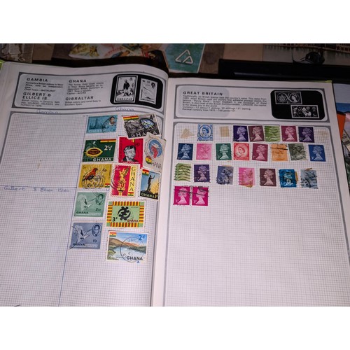 139 - Safari stamp album with stamps