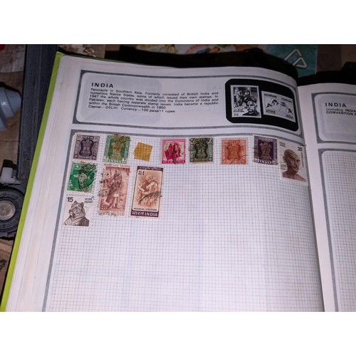 139 - Safari stamp album with stamps