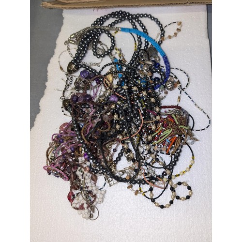 229 - Bundle of assorted dress and costume jewellery, mostly necklaces