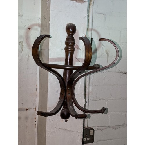 659 - Wall mount wooden wooden 3 arm hat and coat rack