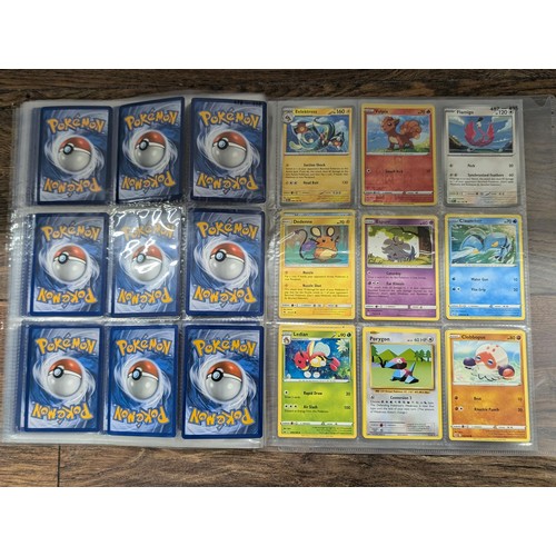 72 - Folder of 135 x assorted Pokemon trading cards