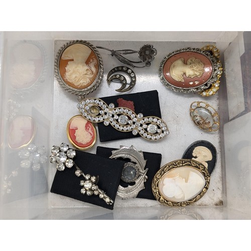 236 - Box of mixed costume and dress jewellery plus tub of assorted cameo and jewelled brooches etc