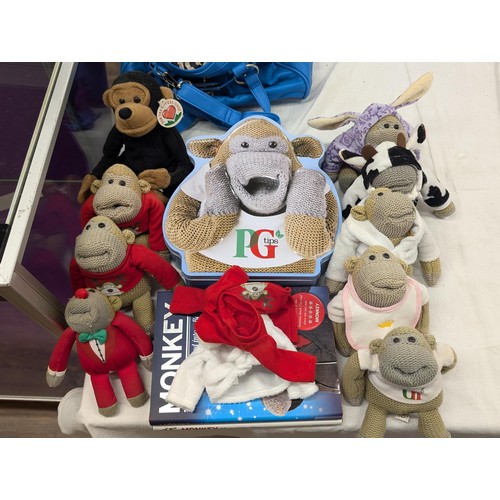 149 - Collection of PG Tips monkeys, tin and 2 x books