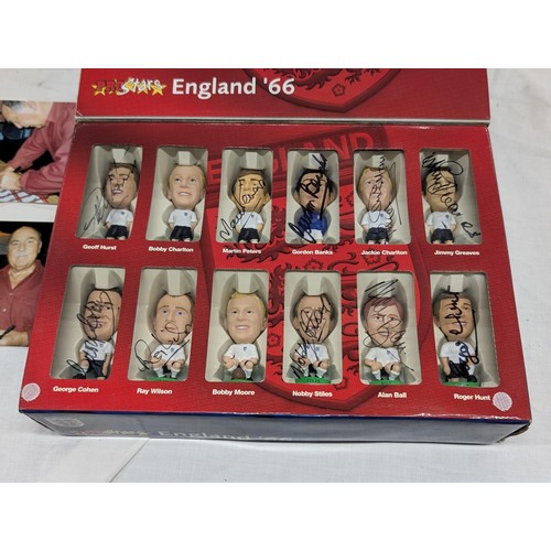 131 - Rare still sealed 2003 released, England 1966 Corinthians football figure set signed by 10 players (... 