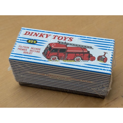 63 - Dinky toys (Atlas) 32E fire engine made for the French market, still factory sealed