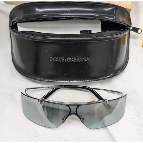 170 - Pair of as new Dolce & Gabbana mens sunglasses in case