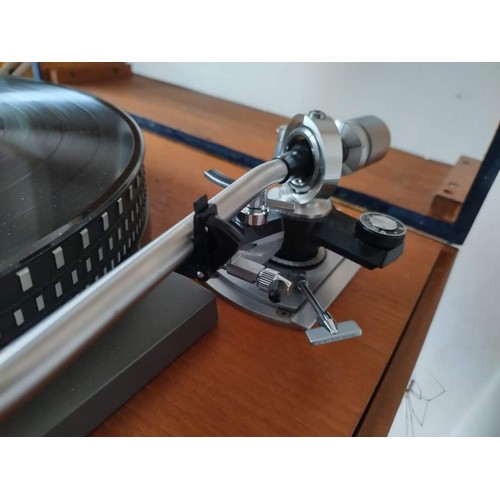 480 - Vintage and desirable Garrard 401 record player with Acos lustre precision pick up arm. Original and... 