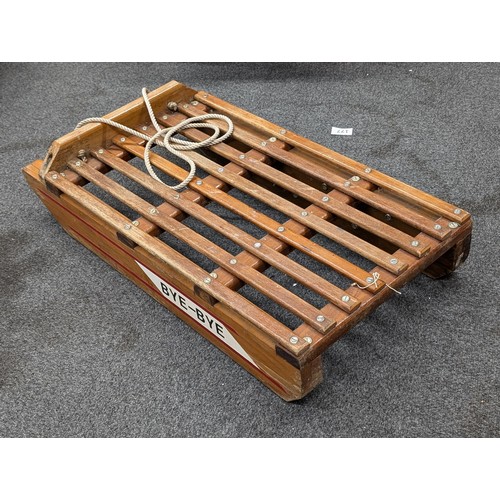 426 - Vintage wooden sledge