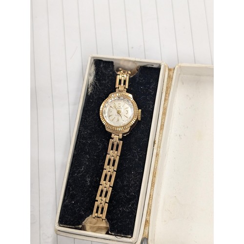 606 - 9CT gold cased Senate 17 jewel incabloc working ladies watch with 9CT metal core bracelet strap - 12... 