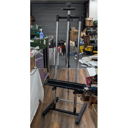 232 - Heavy duty tubular framed artist easel - Adjustable height and made in Italy