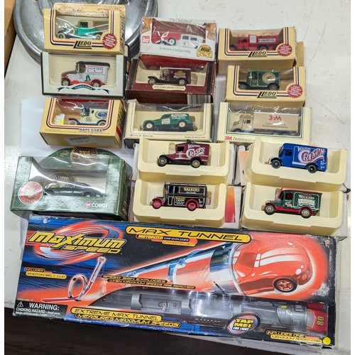 408 - Collection of mostly Lledo boxed and near mint model vehicles