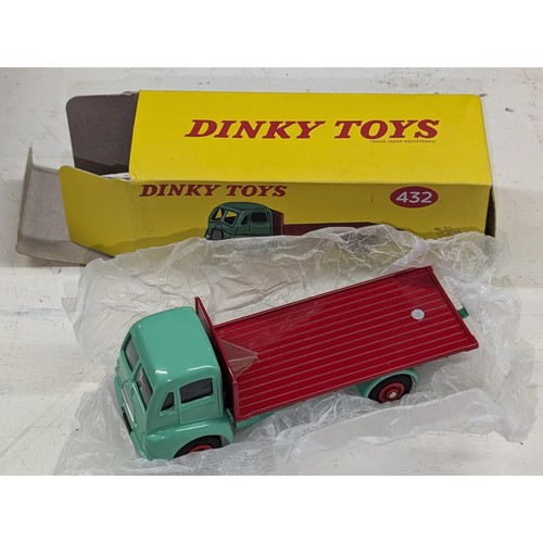 191 - Boxed and mint Dinky 432 Guy Warrior flat bed truck 432 (Atlas)