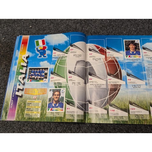 287 - Collection of assorted Panini etc football sticker albums, including some unused and some with varyi... 