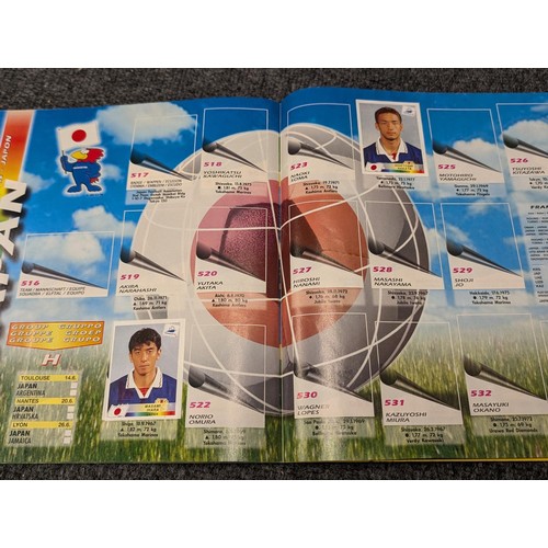 287 - Collection of assorted Panini etc football sticker albums, including some unused and some with varyi... 