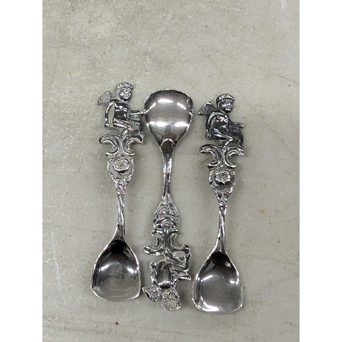 377 - 3 x Ornate Sterling silver cherub top salt spoons with plated cruet set, shaker and conserve pot