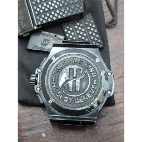 496 - Designer style automatic chronograph watch with obliterated strap