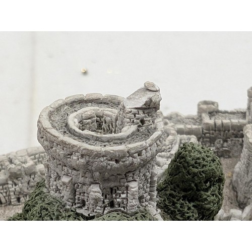 189 - Composite model of Windsor Castle (number 120) on 10.75 x 6