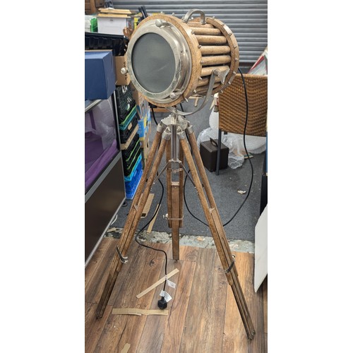 361 - Stage spot lamp interior design floor stand lamp  on wooden tripod