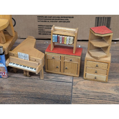 443 - Bundle of wooden dolls house furniture